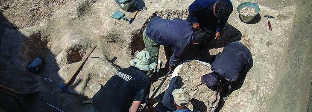 Iranian, Danish archeologists discover 6 Neolithic sites in western Iran Iranian, Danish archeologists discover 6 Neolithic sites in western Iran