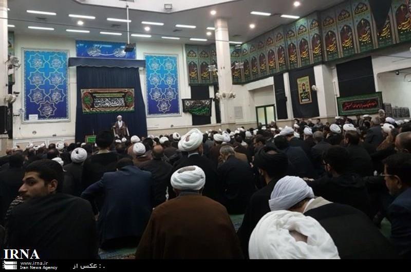 اقامة مراسم العزاء بمناسبة تاسوعاء في مكتب قائد الثورة بقم اقامة مراسم العزاء بمناسبة تاسوعاء في مكتب قائد الثورة بقم
