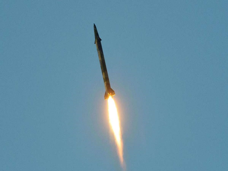 Yemen targets positions of Saudi troops with missiles Yemen targets positions of Saudi troops with missiles