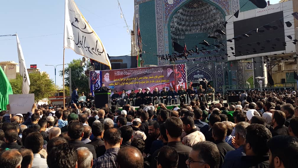 Funeral procession for martyrs of Ahvaz kicks off Funeral procession for martyrs of Ahvaz kicks off