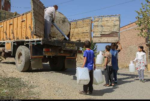 نماینده مجلس: کمبود آب شرب در روستاهای سقز دغدغه جدی است