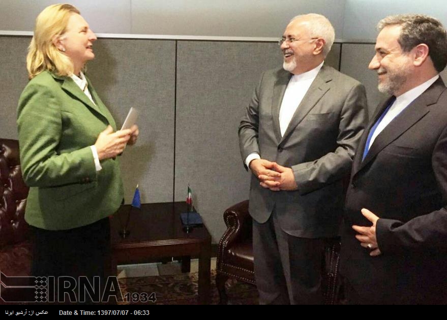 Zarif, Cezayir ve Avusturya Dışişleri Bakanları ile görüştü Zarif, Cezayir ve Avusturya Dışişleri Bakanları ile görüştü