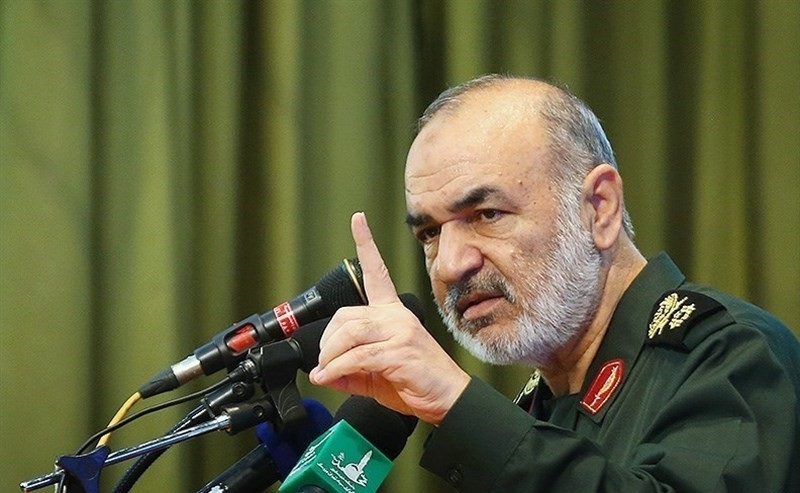 العمید سلامی: العالم یشهد الیوم زوال قوة امیركا العمید سلامی: العالم یشهد الیوم زوال قوة امیركا