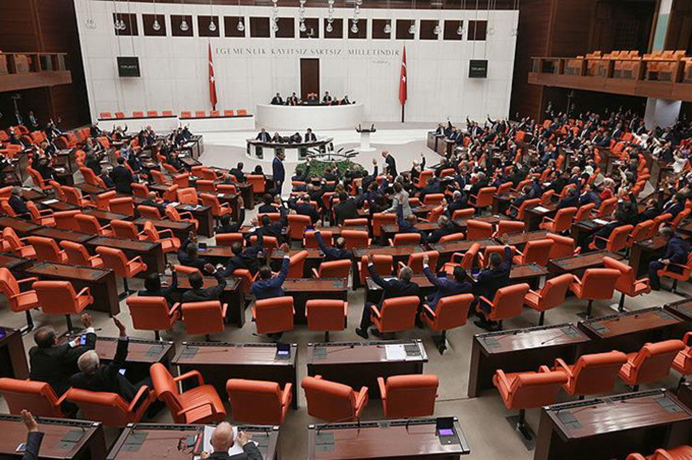 مجلس تركيه، عمليات ارتش در عراق و سوريه را تمديد كرد