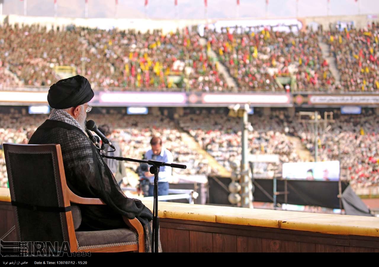 امریکہ کے منہ پر ایک اور طمانچے ماریں گے : ایرانی سپریم لیڈر امریکہ کے منہ پر ایک اور طمانچے ماریں گے : ایرانی سپریم لیڈر