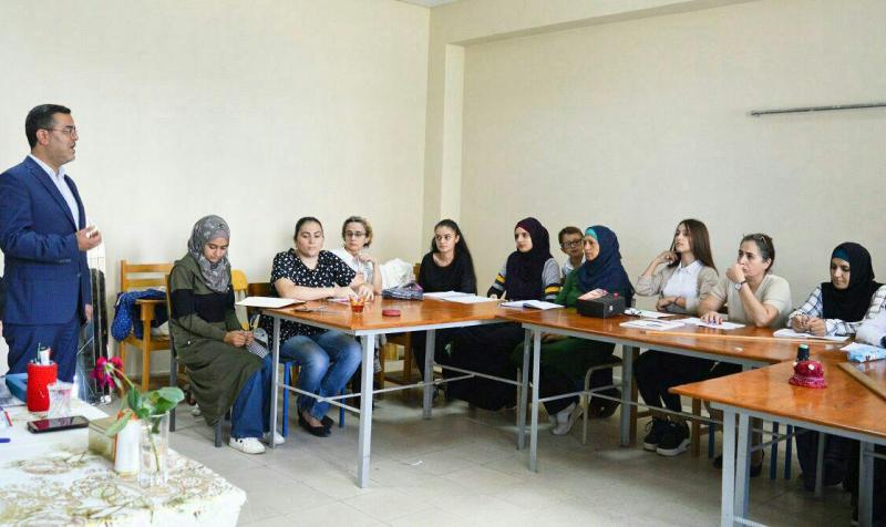 Iranian cultural attaché offers new training courses in Baku Iranian cultural attaché offers new training courses in Baku
