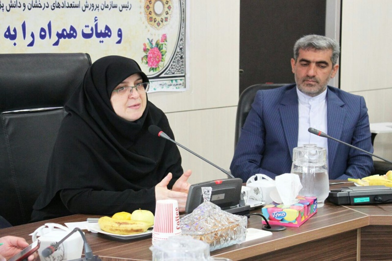 جلوی خروج استعدادهای درخشان از كشور گرفته شود جلوی خروج استعدادهای درخشان از كشور گرفته شود