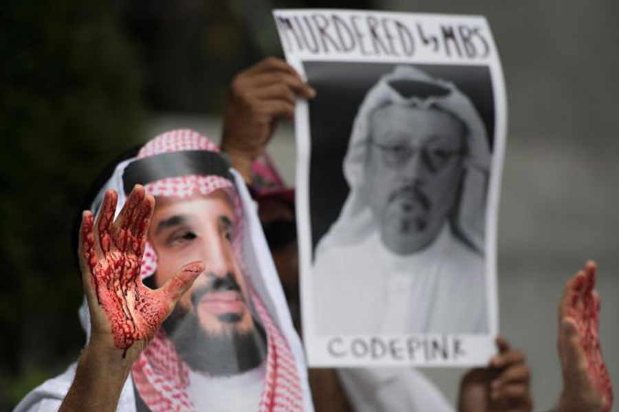 تایمز: لندن مقام‌های سعودی را تحریم مالی كند