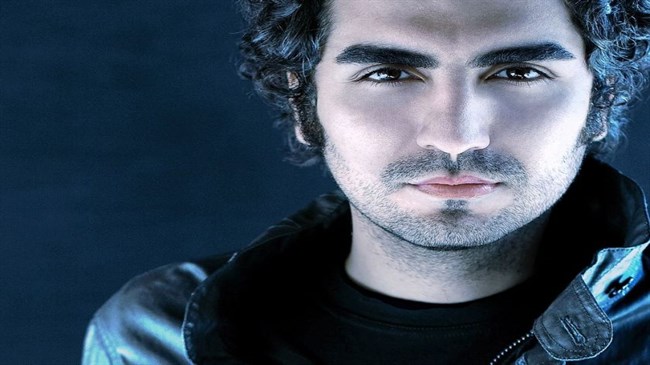 Fusing Iranian, Western music, vocalist Hafez Nazeri strives to promote peace, unity Fusing Iranian, Western music, vocalist Hafez Nazeri strives to promote peace, unity