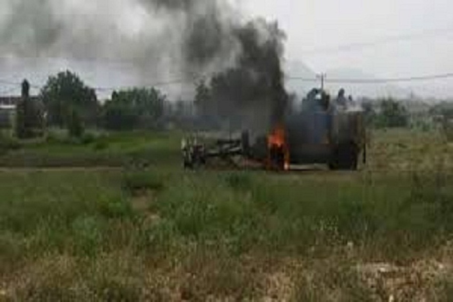 Yemeni army targets Emirati forces base Yemeni army targets Emirati forces base