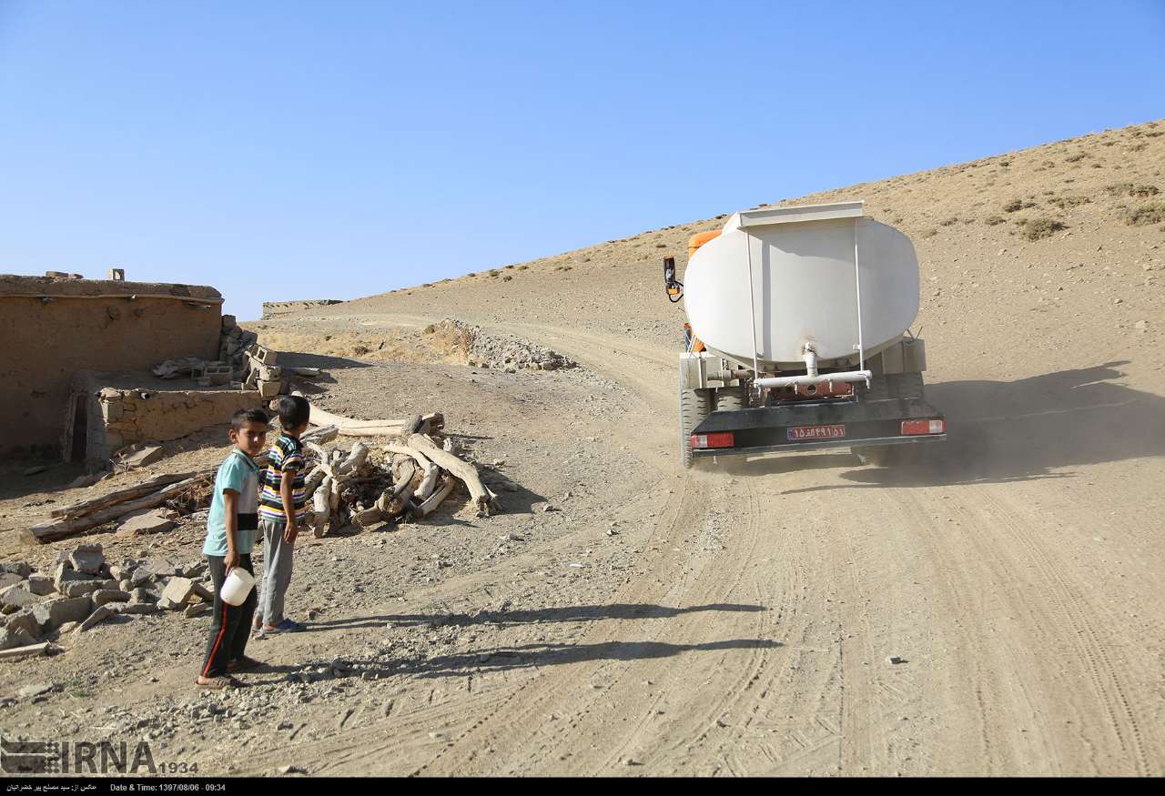 فرماندار: ناوگان خودرویی برای تقویت خدمت رسانی به مردم تفتان باید اختصاص یابد