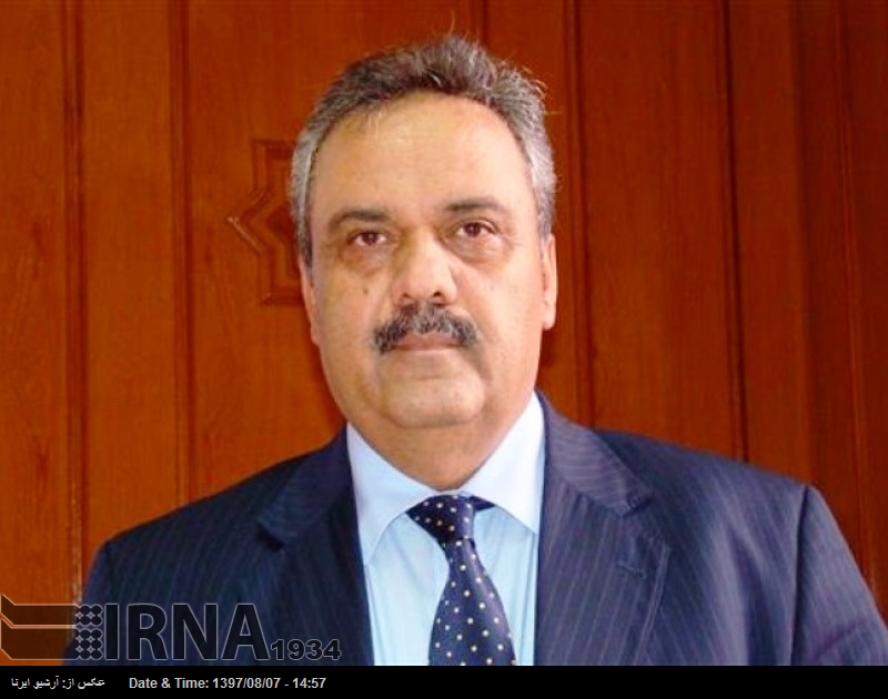 پاکستان، ایران مخالف امریکی پابندیوں کے سامنے مزاحمت کرے: پاکستانی سابق سفیر پاکستان، ایران مخالف امریکی پابندیوں کے سامنے مزاحمت کرے: پاکستانی سابق سفیر