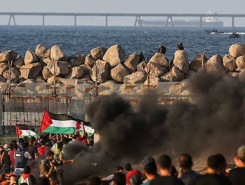 Israelis kill one Palestinian, wound 80 in maritime demonstration Israelis kill one Palestinian, wound 80 in maritime demonstration