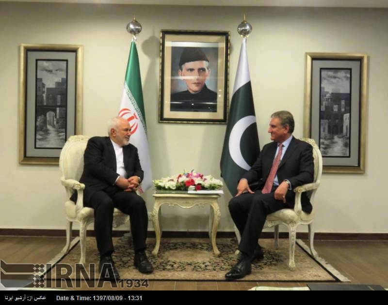 ایرانی وزیر خارجہ کی پاکستانی آرمی چیف اور وزیر خارجہ سے ملاقات ایرانی وزیر خارجہ کی پاکستانی آرمی چیف اور وزیر خارجہ سے ملاقات