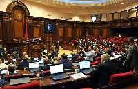 پارلمان ارمنستان طبق قانون منحل شد