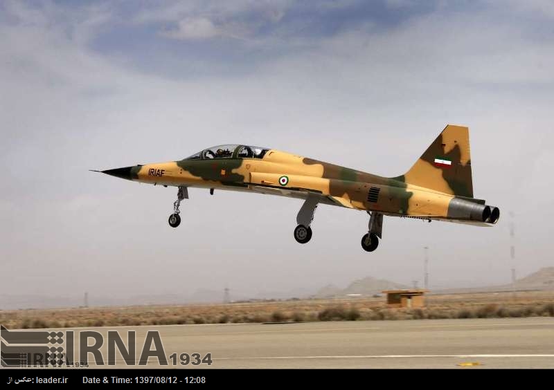 Inauguración de la línea de producción del avión de combate Kosar en Irán Inauguración de la línea de producción del avión de combate Kosar en Irán