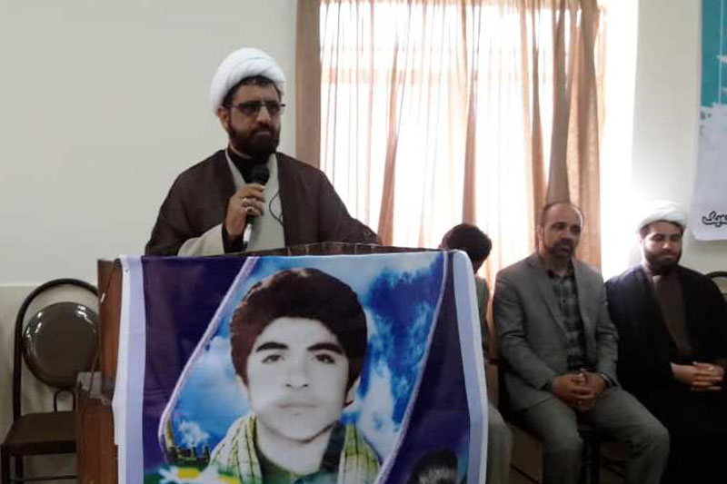 ایستادگی در مقابل دشمنان تكلیفی همگانی است ایستادگی در مقابل دشمنان تكلیفی همگانی است