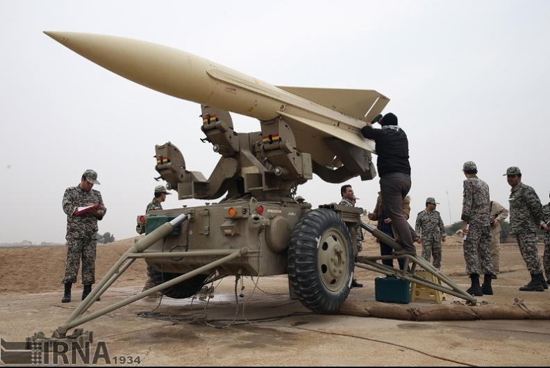 Iranische Luftwaffe startet Manöver Iranische Luftwaffe startet Manöver