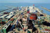 چین نیروگاه هسته ای شناور می سازد
