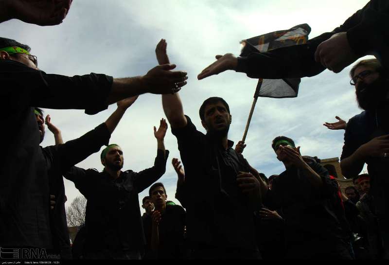 آیین های عزاداری 28 صفر در چهارمحال و بختیاری برگزار شد آیین های عزاداری 28 صفر در چهارمحال و بختیاری برگزار شد