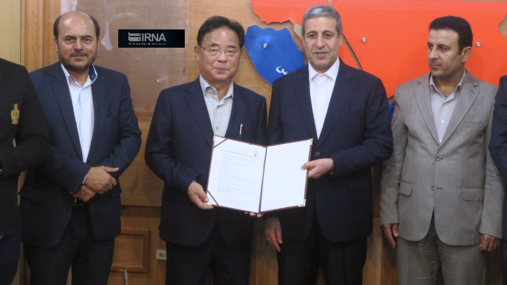 South Korea signs five MoUs with Iran's Bushehr province South Korea signs five MoUs with Iran's Bushehr province