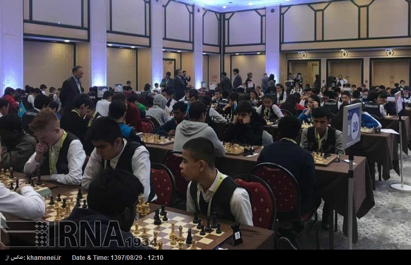 Jugadores de ajedrez iraníes consiguen tres medallas de oro en Uzbekistán Jugadores de ajedrez iraníes consiguen tres medallas de oro en Uzbekistán