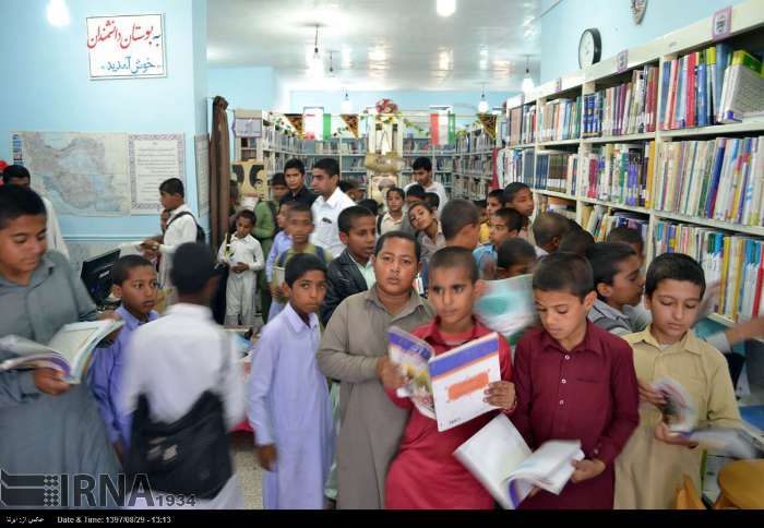 تحویل ۱۷۲۵ قطعه زمین؛ کلید آینده سازی در سیستان و بلوچستان