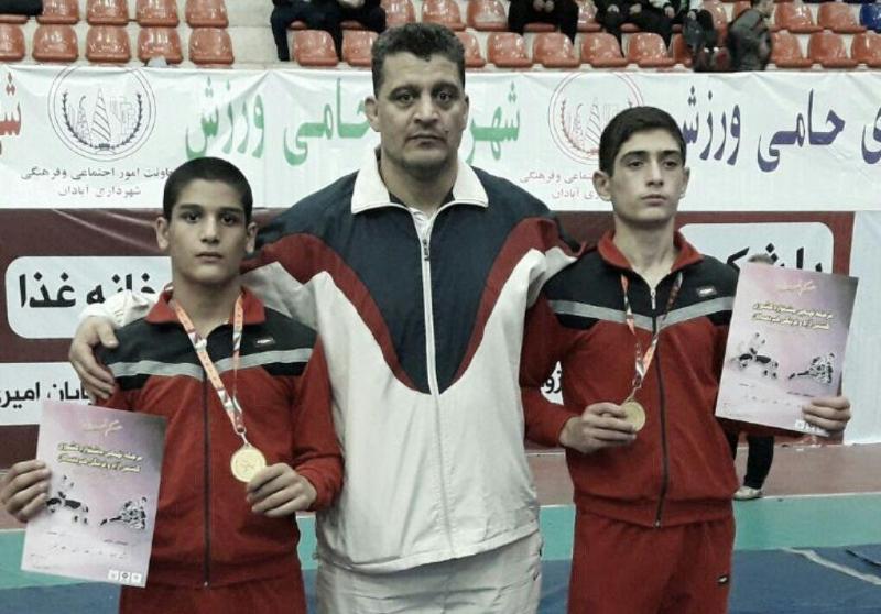 كشتي گيران خردسال همداني در قهرماني كشور درخشيدند كشتي گيران خردسال همداني در قهرماني كشور درخشيدند
