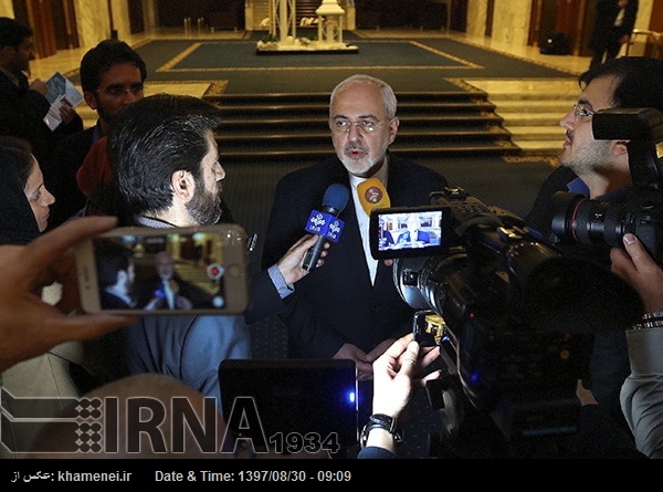 Zarif arremete contra Trump por sus declaraciones contra Irán Zarif arremete contra Trump por sus declaraciones contra Irán