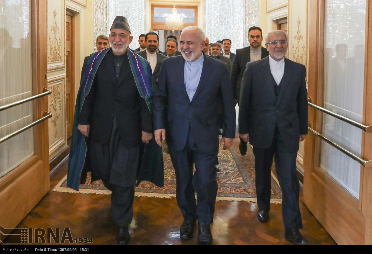 Zarif trifft Hamid Karzai in Teheran Zarif trifft Hamid Karzai in Teheran