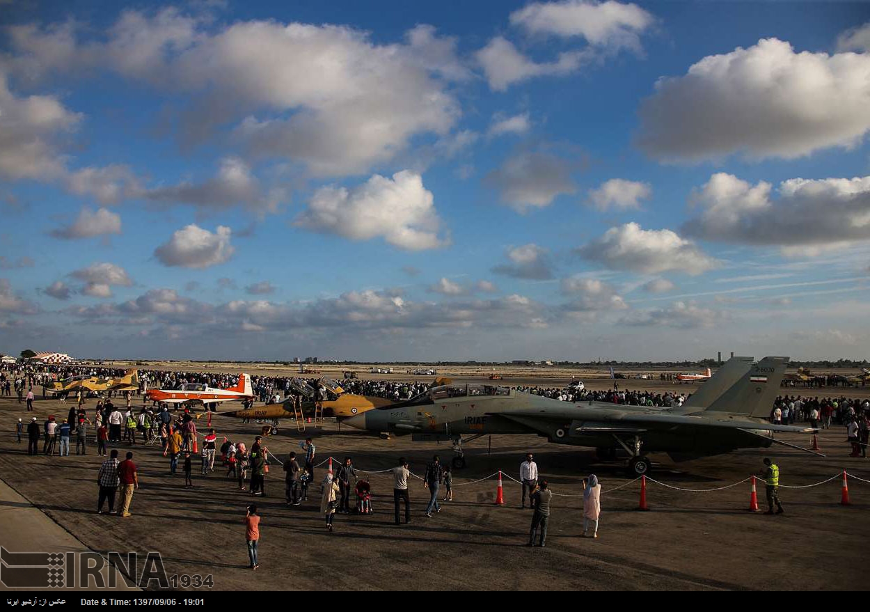 Internationale Luft- und Raumfahrtausstellung auf Kish-Insel Internationale Luft- und Raumfahrtausstellung auf Kish-Insel
