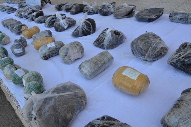 Over one ton of narco busted in SE Iran Over one ton of narco busted in SE Iran