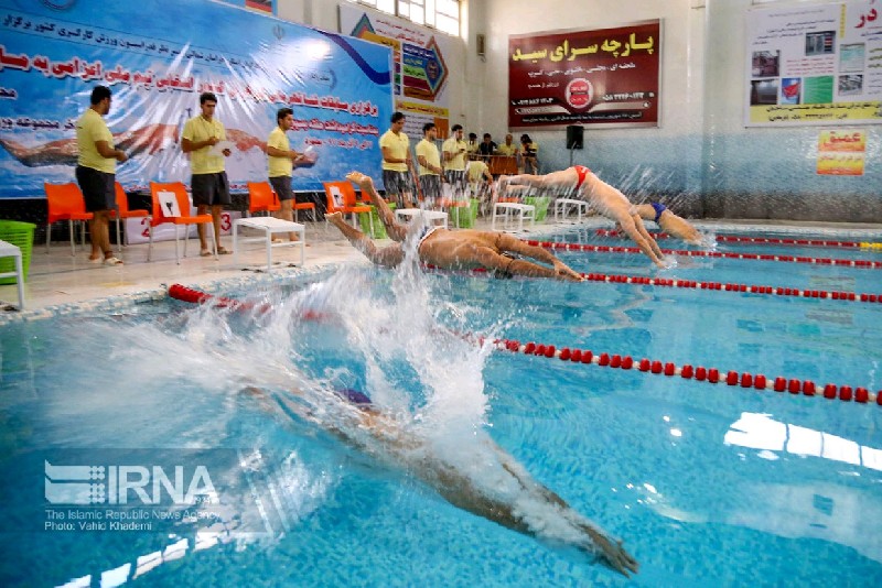 مسابقات شنای كارگران كشور در بجنورد آغاز شد