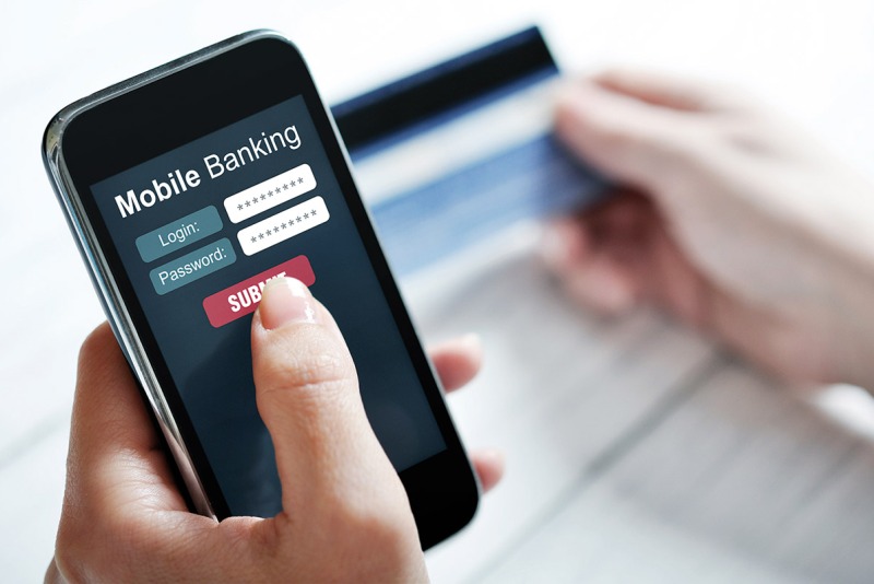 خدمات بانكی موبایل بانك كماكان میسر است خدمات بانكی موبایل بانك كماكان میسر است