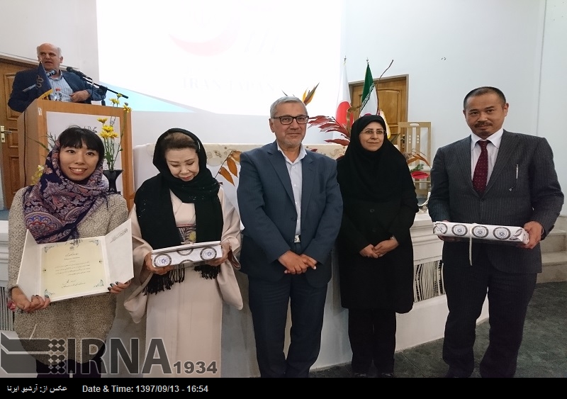 ایران اور جاپان کا ثقافتی تعلقات کو بڑھانے پر اتفاق ایران اور جاپان کا ثقافتی تعلقات کو بڑھانے پر اتفاق
