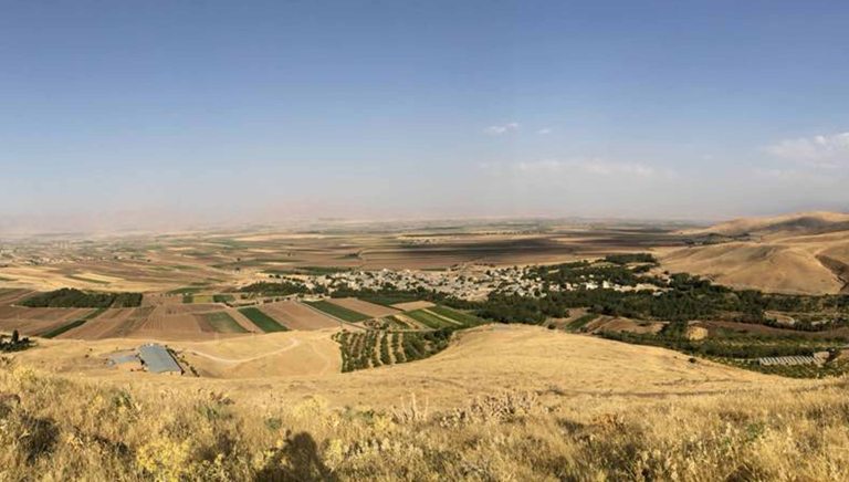 شناسایی 45 محوطه و تپه باستانی در نهاوند شناسایی 45 محوطه و تپه باستانی در نهاوند
