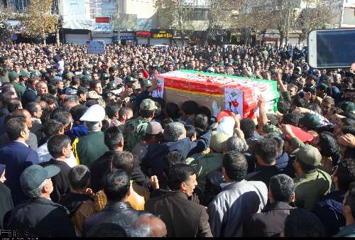 تشییع با شکوه پیکر شهید حادثه تروریستی چابهار در یاسوج