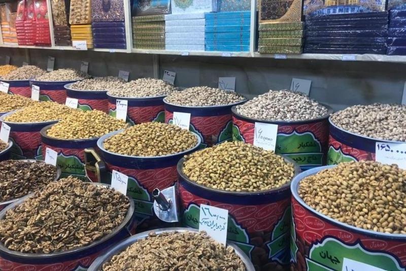 صف خرید پسته 200 هزار تومانی در بازار تهران