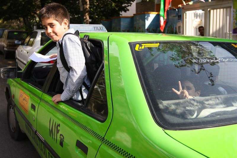 تصویب افزایش ۴۳ درصدی نرخ سرویس مدارس در شورای شهر کرمان