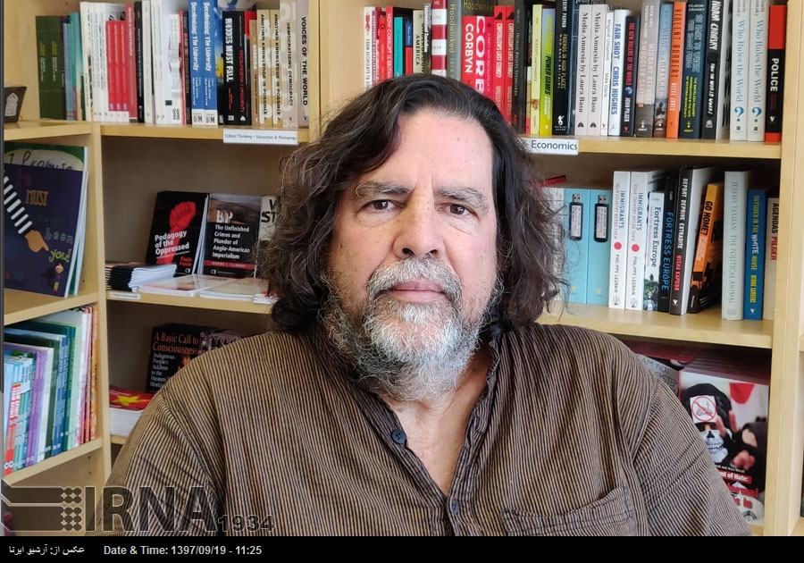 ٹرمپ پالیسی سے امریکی ساکھ مجروح ہوئی ہے: امریکی پروفیسر ٹرمپ پالیسی سے امریکی ساکھ مجروح ہوئی ہے: امریکی پروفیسر