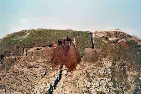 3500 گردشگر از قلعه تاريخي بسطام بازديد كردند