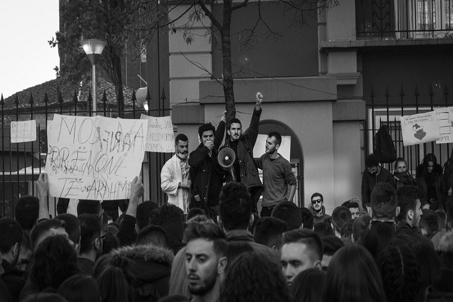 اعتراض گسترده دانشجويان خشمگين در آلباني