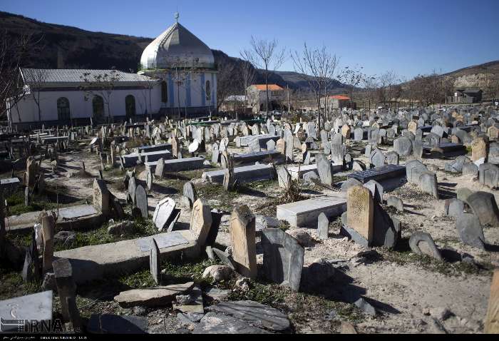گلزار شهدای قدیمی‌ترین قبرستان مسلمانان ایران در آستانه ساماندهی دوباره 