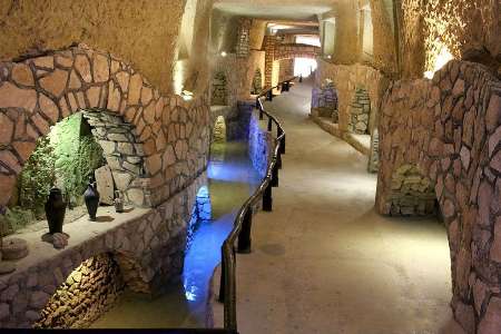 Séjour inoubliable : la ville souterraine de Kariz, un bijou dans l’&#238;le de Kish