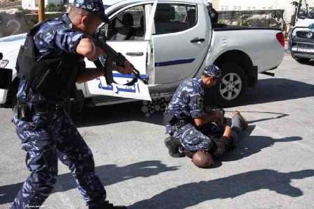 حماس حمله به تظاهركنندگان فلسطيني در كرانه باختري را محكوم كرد