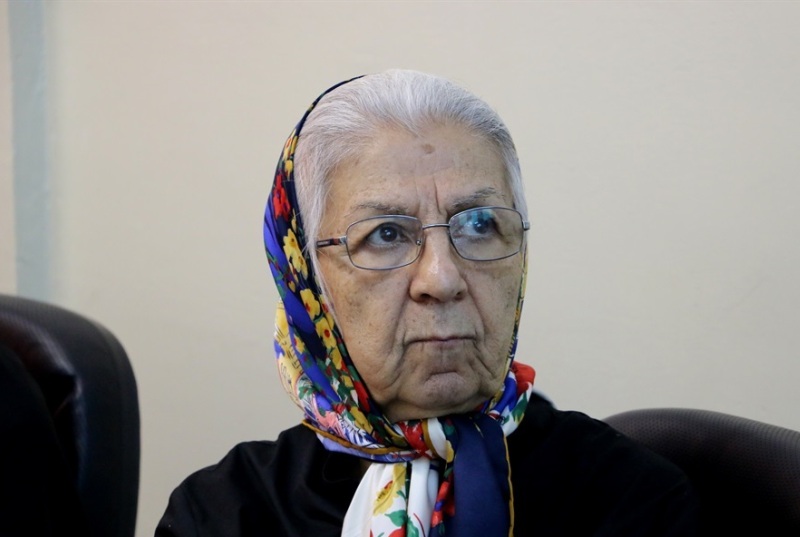 سهم زنان از استاد تمام دانشگاه ها تنها 5 درصد است سهم زنان از استاد تمام دانشگاه ها تنها 5 درصد است