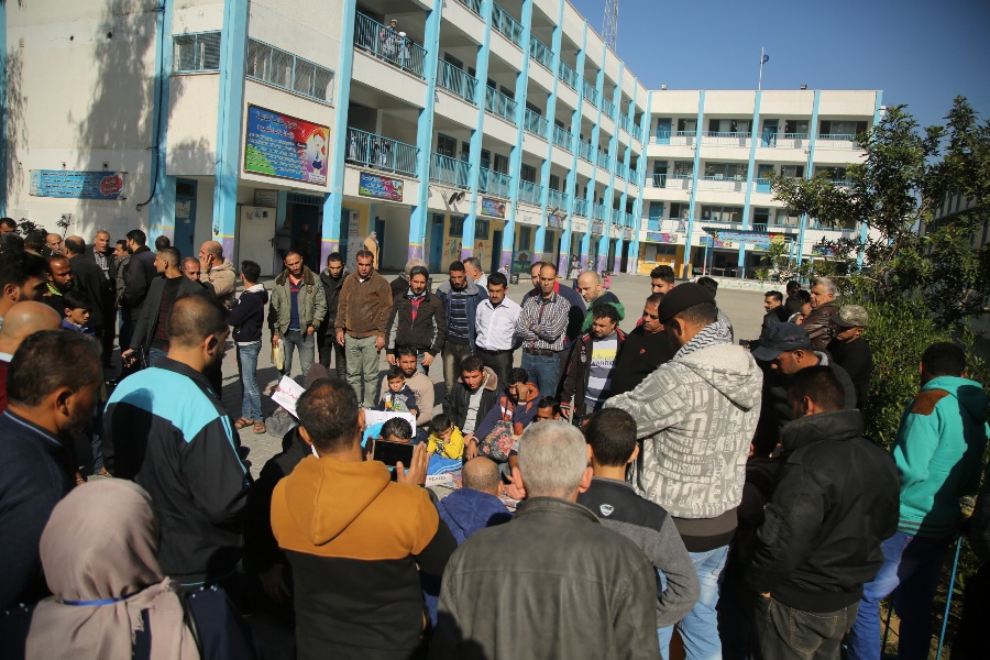 پناه بردن آوارگان غزه به مدارس آنروا از سرما