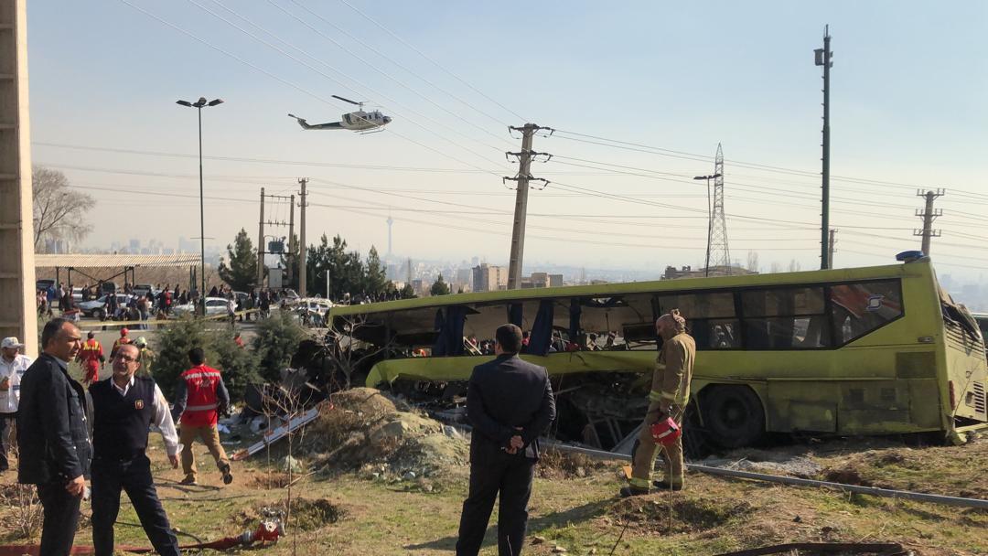 واژگونی اتوبوس در واحد علوم و تحقیقات دانشگاه آزاد حادثه آفرید