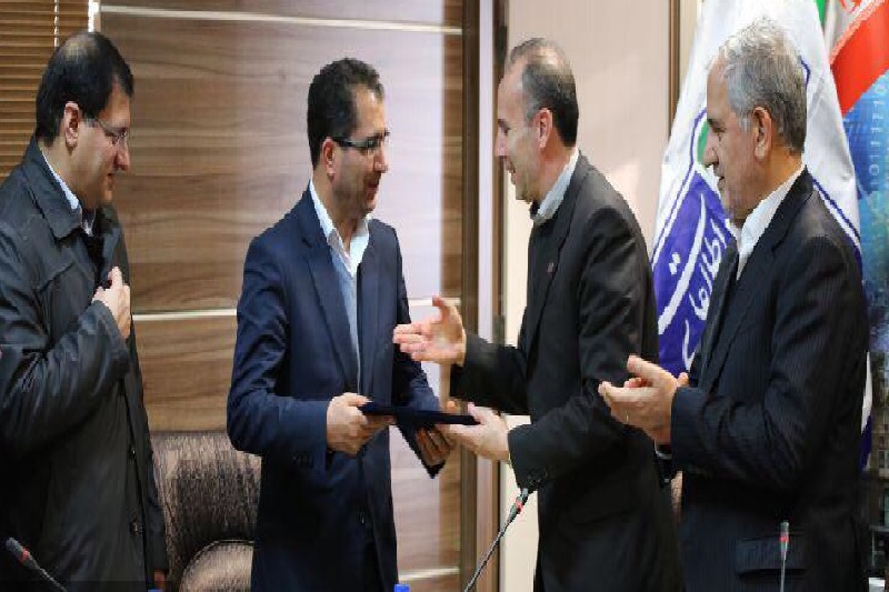 شركت هاي نوپا در تبريز با بخش دولتي تفاهم نامه امضا كردند شركت هاي نوپا در تبريز با بخش دولتي تفاهم نامه امضا كردند