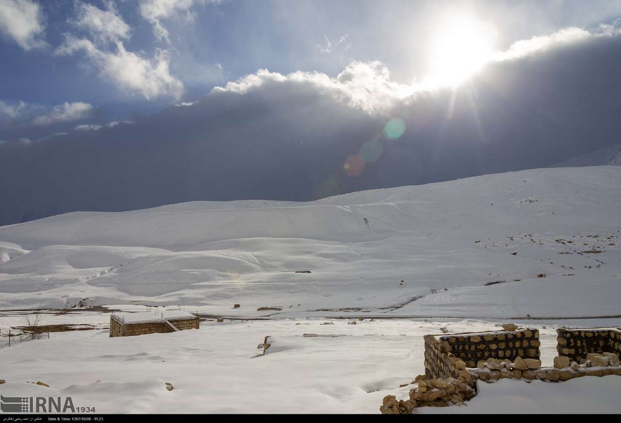 ارتفاع برف در کوهرنگ به ۳۲ سانتی‌متر رسید